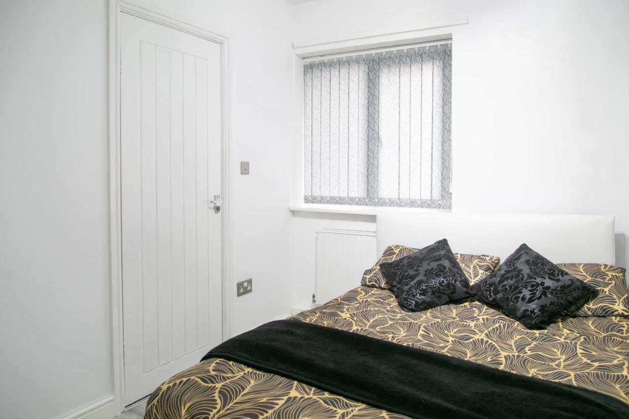 Hills View Apartments Manchester Luaran gambar
