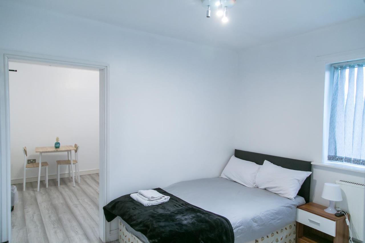 Hills View Apartments Manchester Luaran gambar