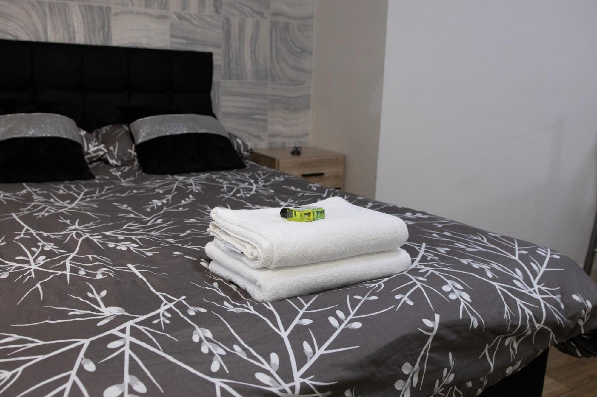 Hills View Apartments Manchester Luaran gambar